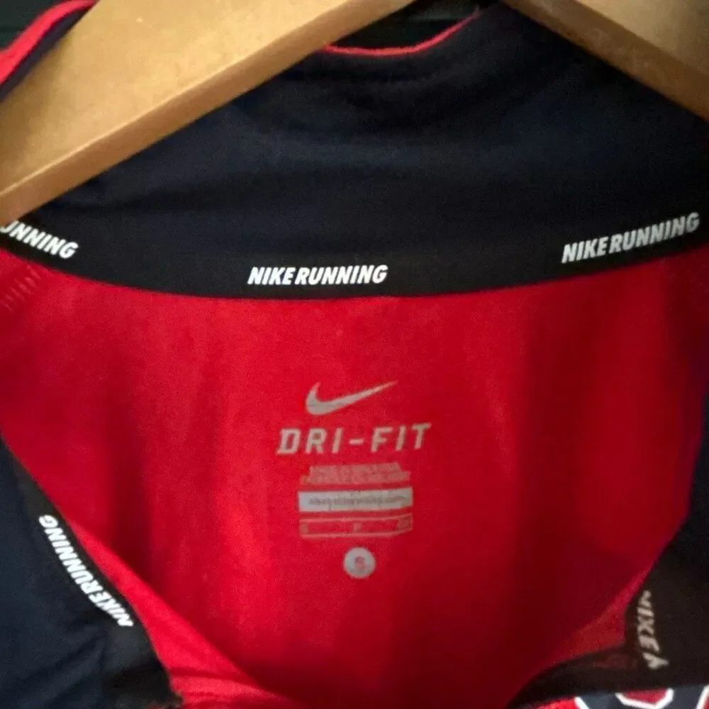 Nike running dry-fit red USA American flag quarter zip athletic mock turtleneck